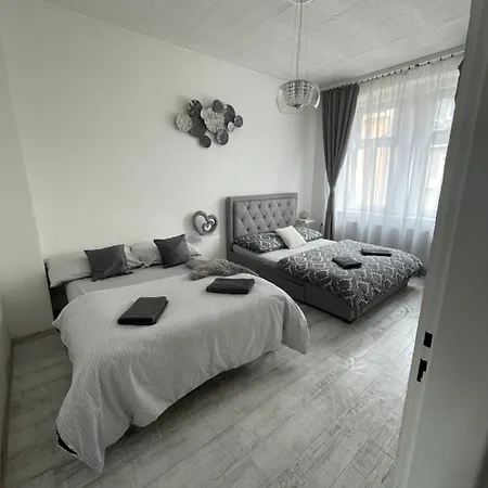 Marcus- Modern Relaxing Apartment Decin Exterior photo