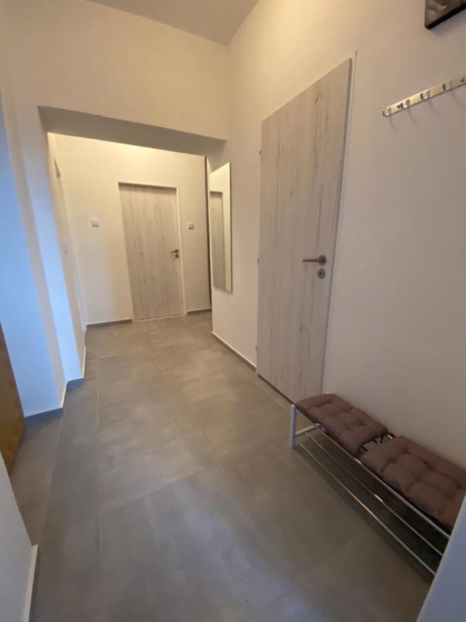 Marcus- Modern Relaxing Apartment Decin